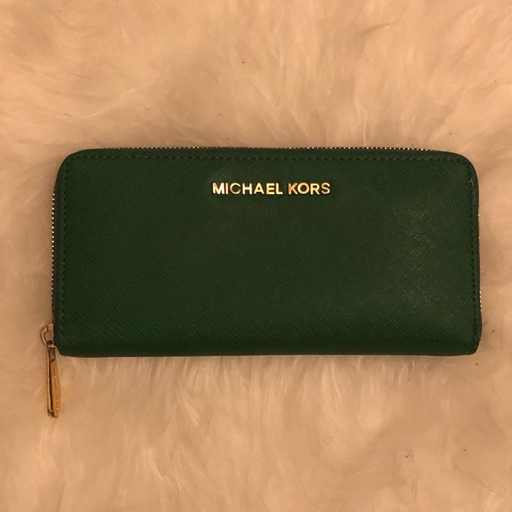Michael Kors Jet Set Wallet
